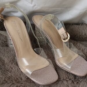 Betsey Johnson Silver and Cream Heels with Elegant Design